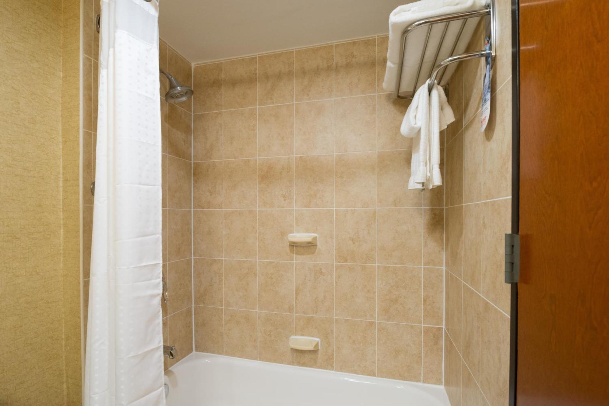Standard Room,1275839029:JPEG