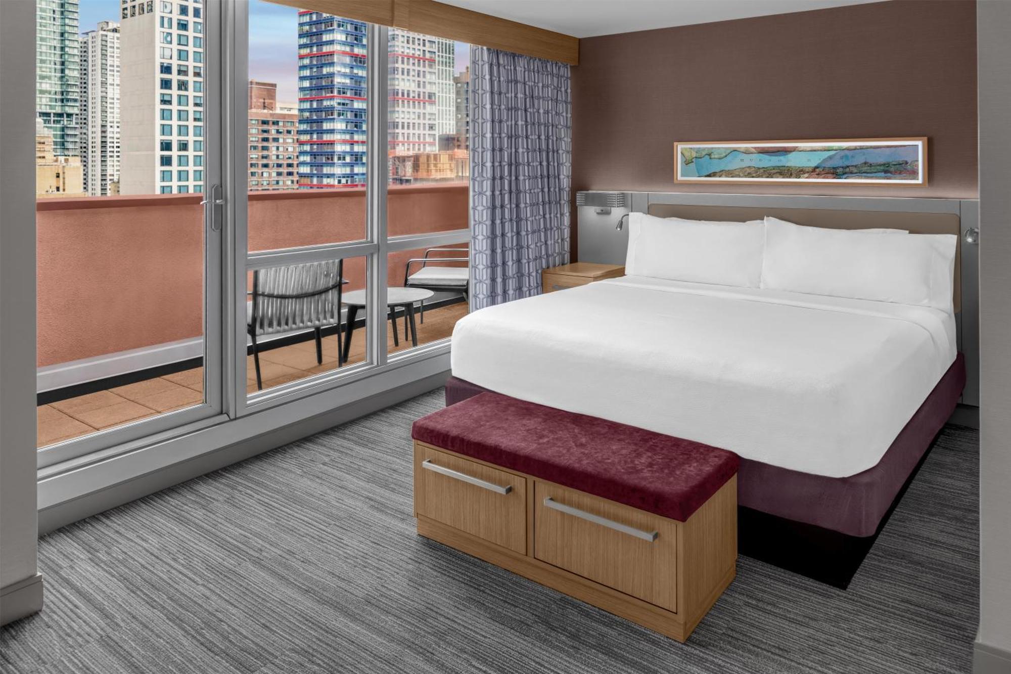 Habitación con terraza y vistas a la ciudad - 1 cama extragrande