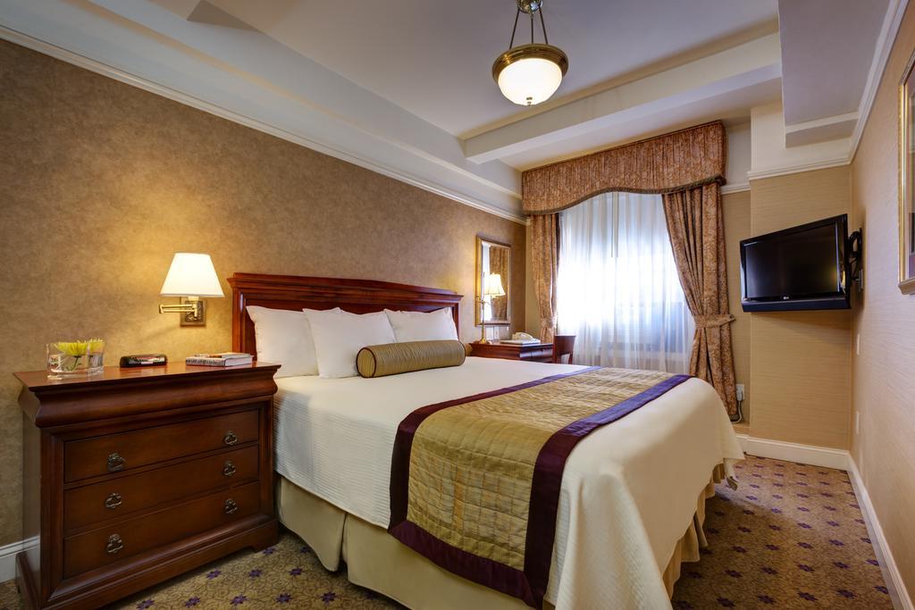 Hébergement Lit Queen-Size Standard