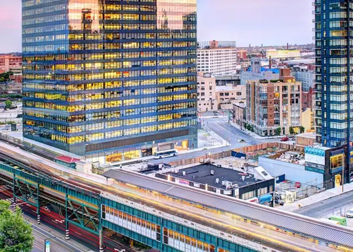 Hôtel accueillant les animaux: Red Lion Inn & Suites Long Island City