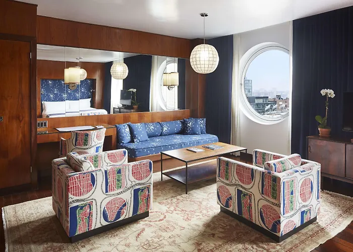 Pet Friendly hotel: The Maritime Hotel