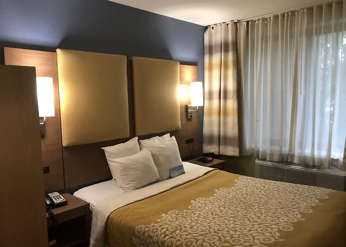 Days Inn Brooklyn