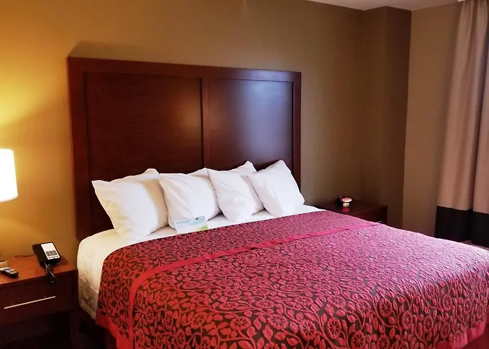 Cheap hotel: Days Inn By Wyndham Brooklyn Marine Park