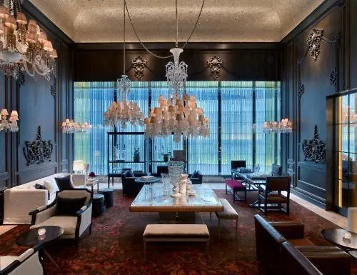 Jacuzzi hotel: Baccarat Hotel And Residences New York